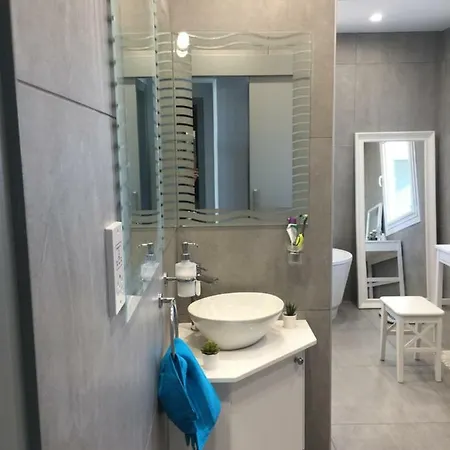 Lägenhet Seaview Luxury Penthouse Larnaca